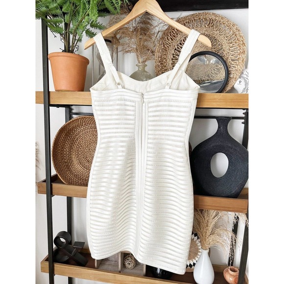 BCBGMAXAZRIA Size 6 Rivas Cocktail Dress In White Gardenia - Picture 3 of 4